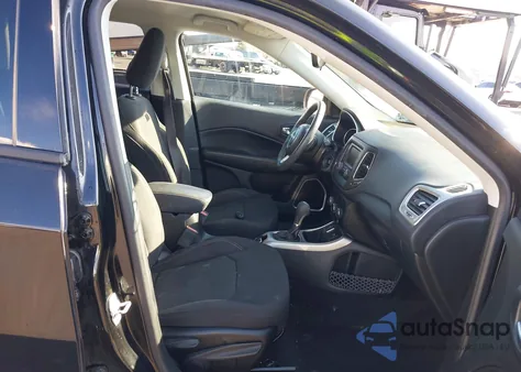 2018 Jeep Compass Sport Fwd from USA, damaged, VIN 3C4NJCAB6JT368742